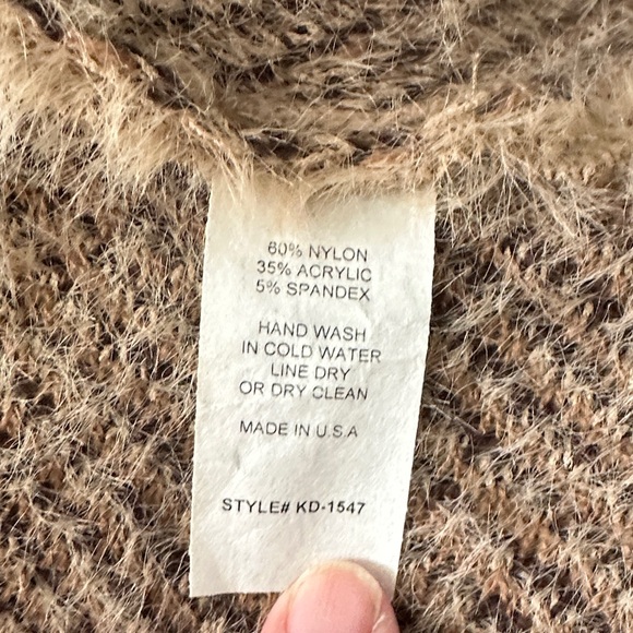 KDL Leopard Print Tan Poncho/Sweater - Picture 3 of 6